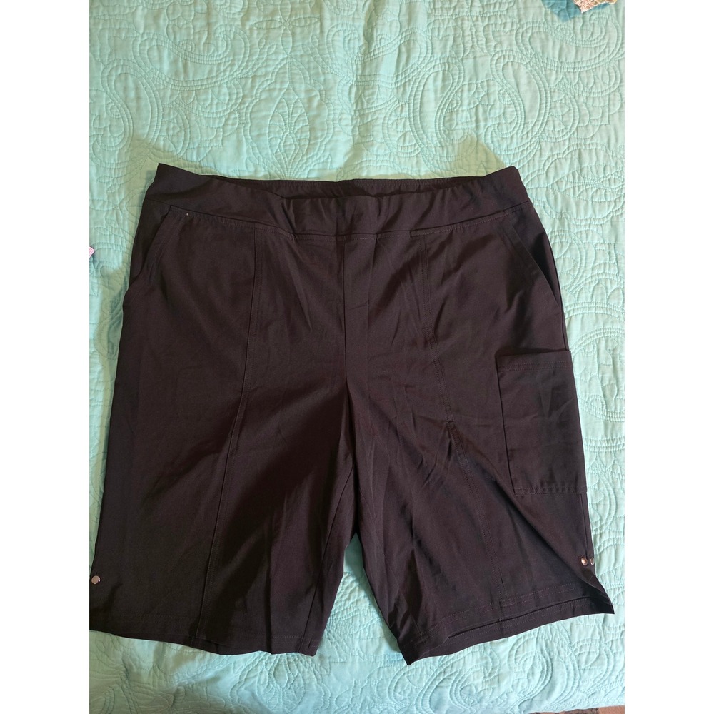 Chicos Zenergy Black Active Cargo Shorts Size 3 US 16 Pull On Stretch 570305040